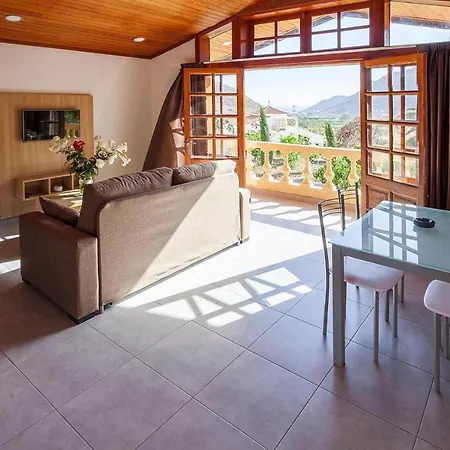 Vacation Rentals, Apartment